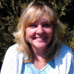 Meet your Posher, Carolyn